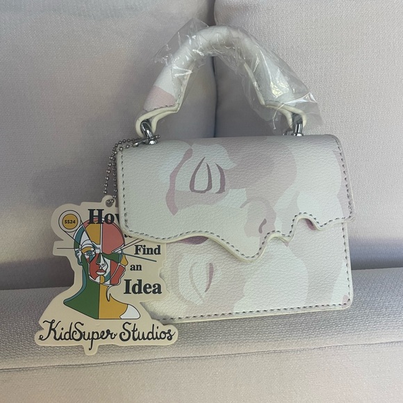 KidSuper Mini Kissing Bag - Picture 1 of 7